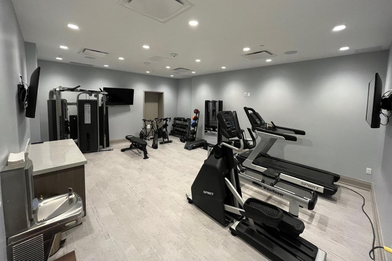 124 On Queen Hotel & Spa Niagara-on-the-Lake المظهر الخارجي الصورة The gym at the 2019 World Championships