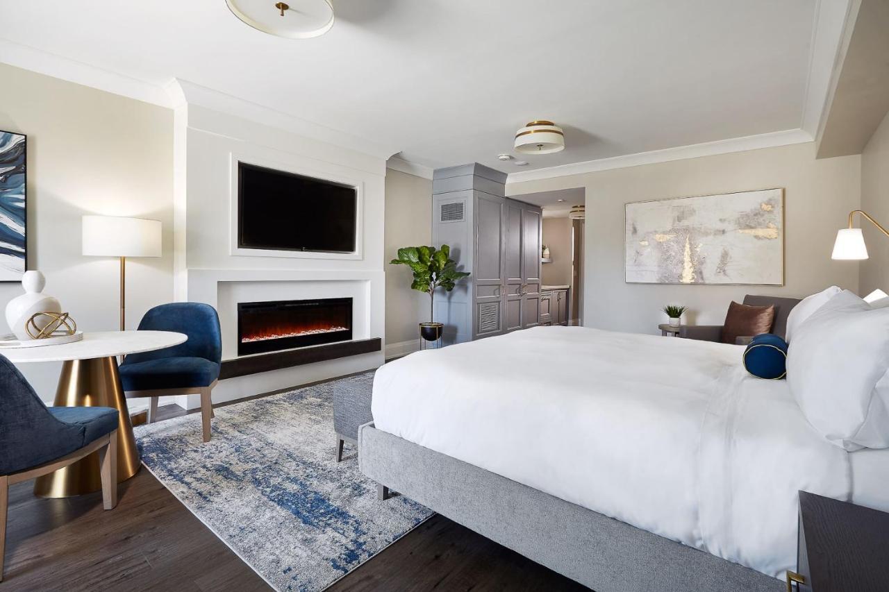 124 On Queen Hotel & Spa Niagara-on-the-Lake المظهر الخارجي الصورة A guest room at the Hotel at Old Sugar Mill