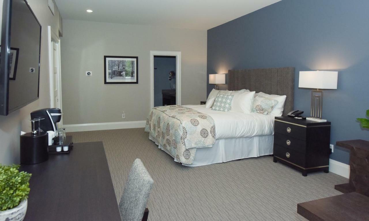 124 On Queen Hotel & Spa Niagara-on-the-Lake المظهر الخارجي الصورة A typical guest room at the Hotel Vermont