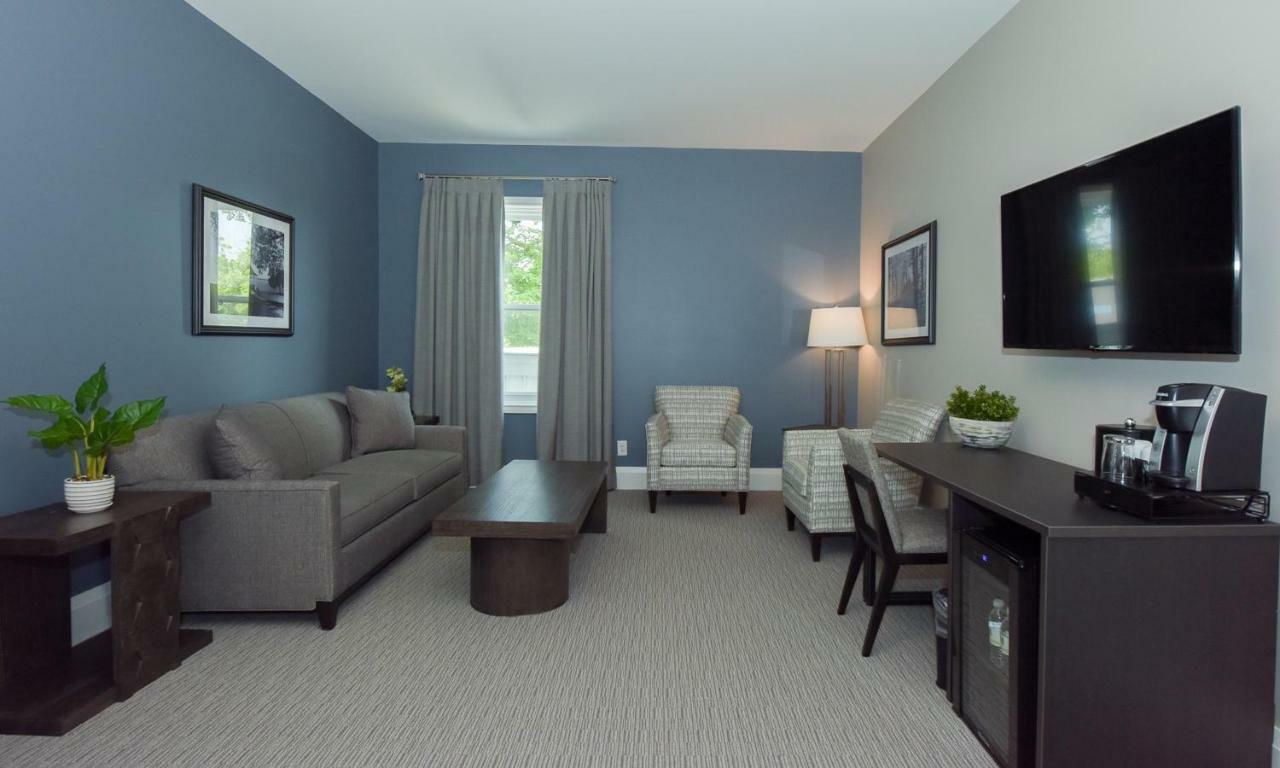 124 On Queen Hotel & Spa Niagara-on-the-Lake المظهر الخارجي الصورة A typical hotel room