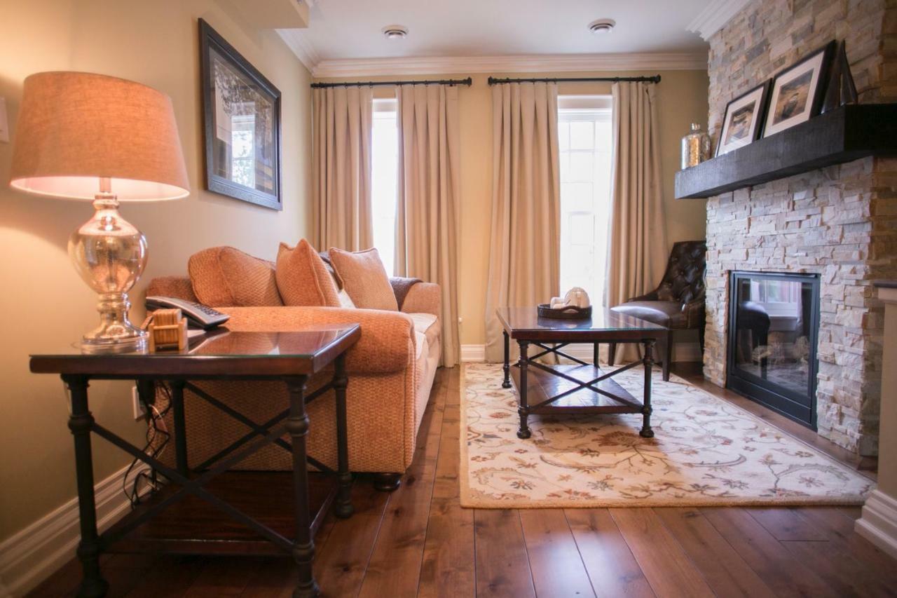 124 On Queen Hotel & Spa Niagara-on-the-Lake المظهر الخارجي الصورة A living room in a home