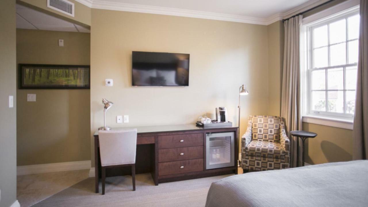 124 On Queen Hotel & Spa Niagara-on-the-Lake المظهر الخارجي الصورة A room at the Hotel Vermont